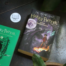 Load image into Gallery viewer, J.K. Rowling - Harry Potter and the Deathly Hallows