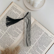 Load image into Gallery viewer, Marble patterned - Jesmonite Bookmark